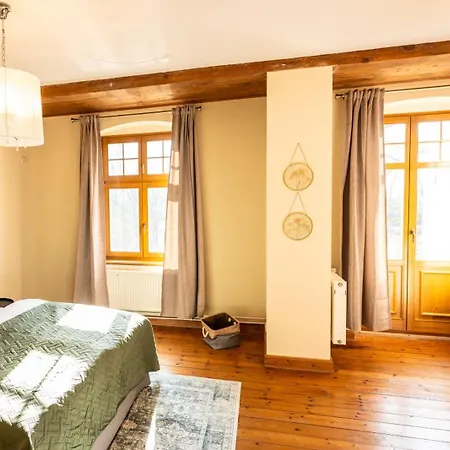Apartment Gut Alt Necheln *